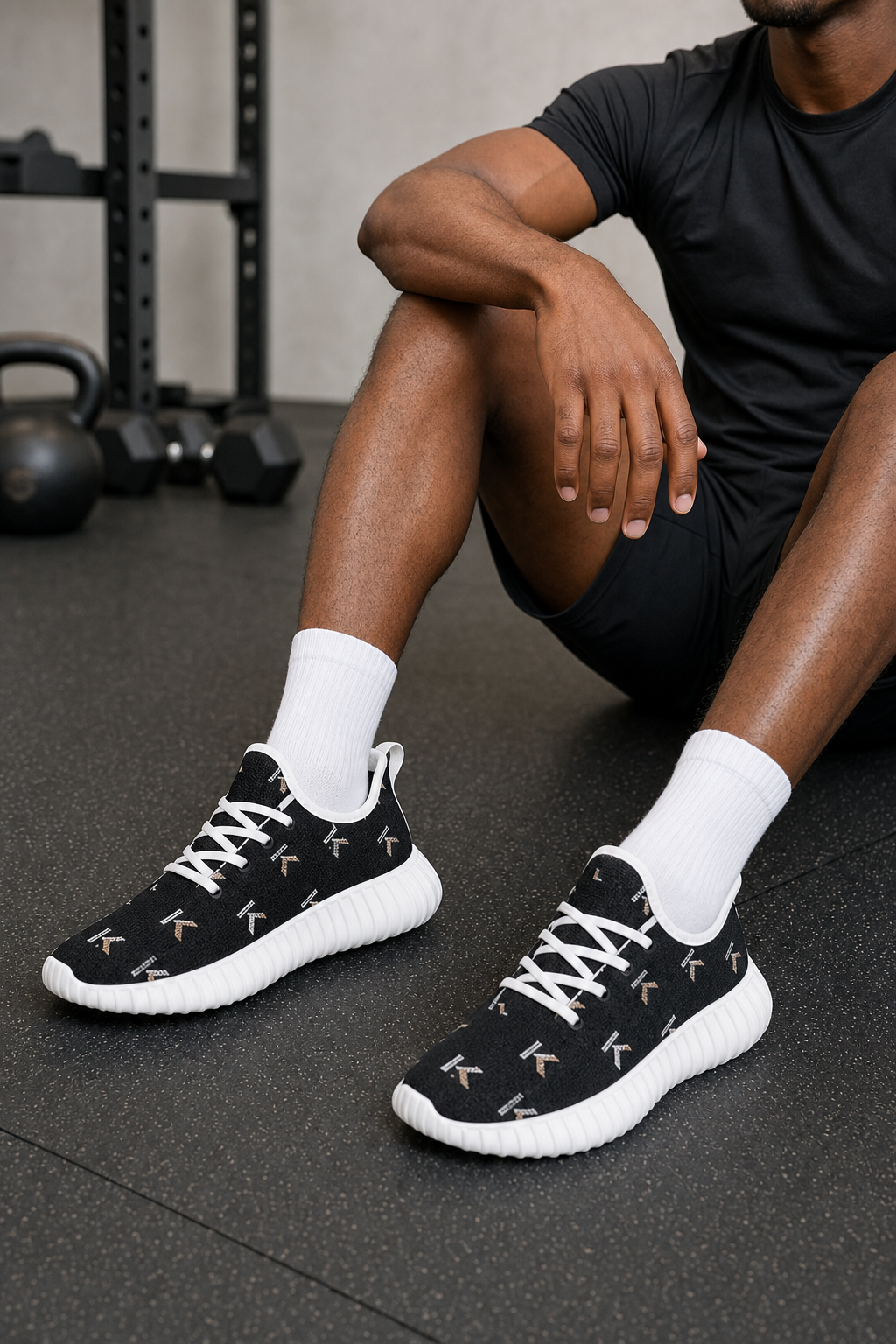 KYNDEO Crown Sneaker - Noir Crest