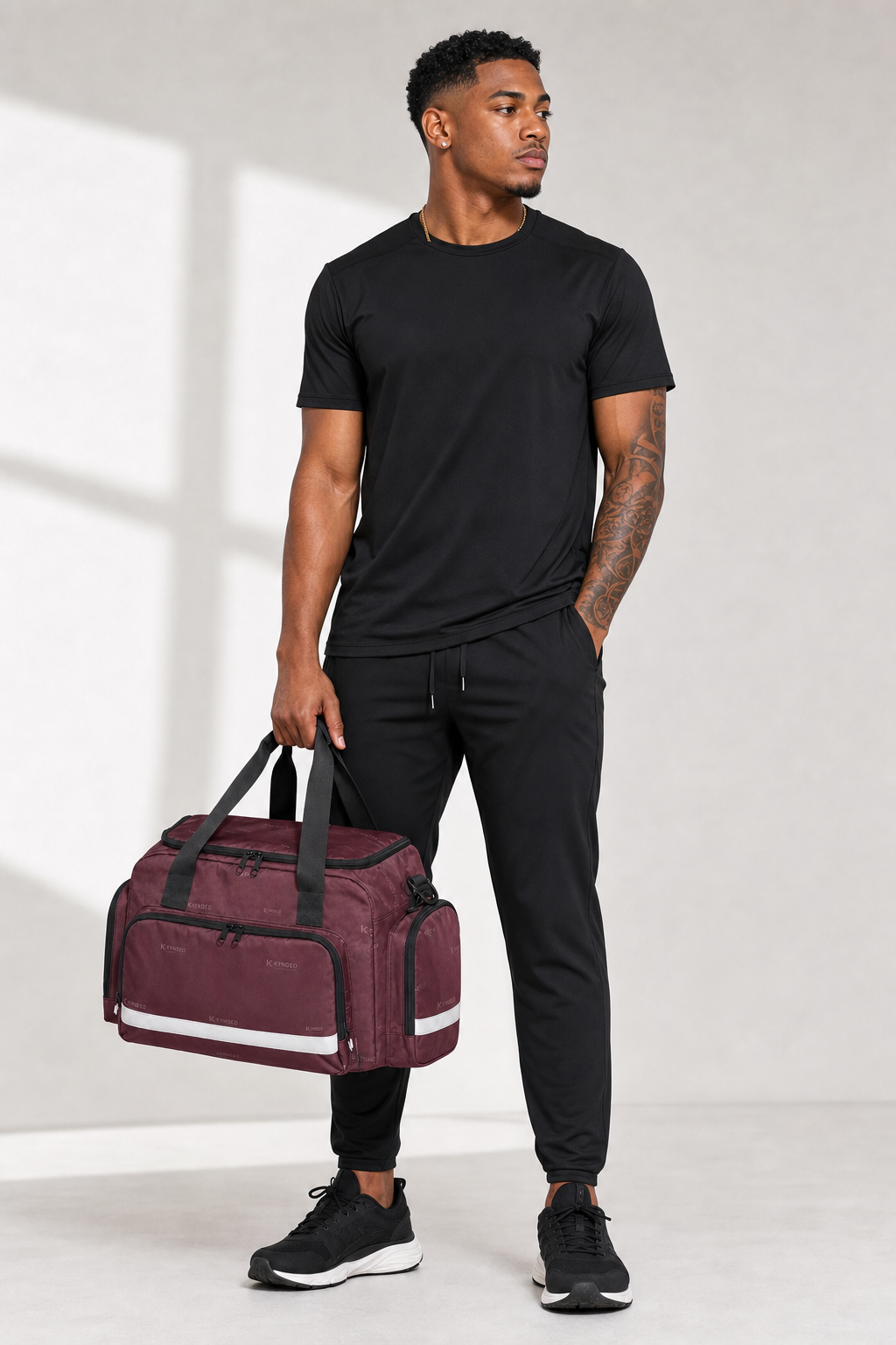 KYNDEO Onyx Utility Bag - Oxblood